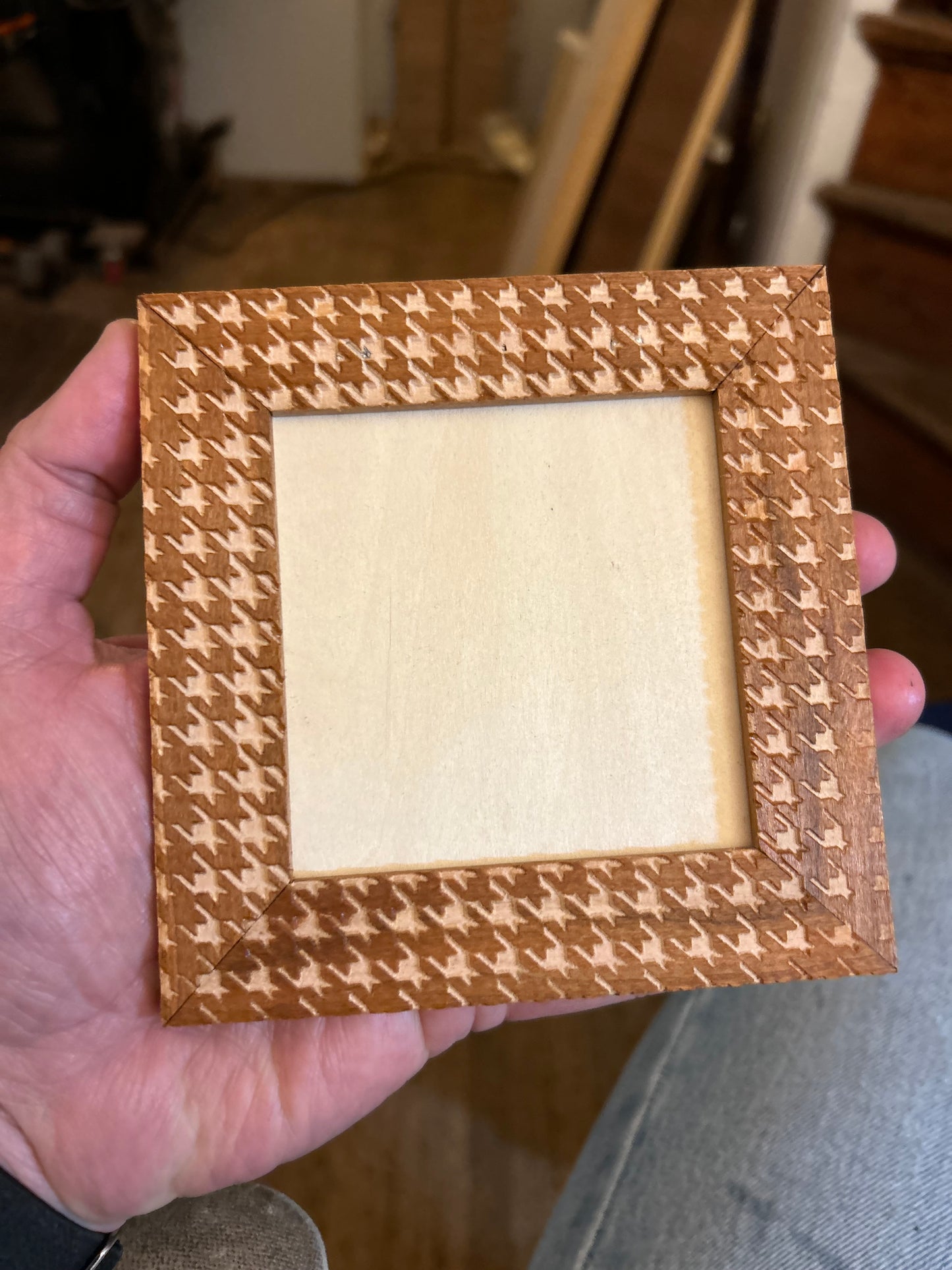 Worn Houndstooth Fred Frame 101